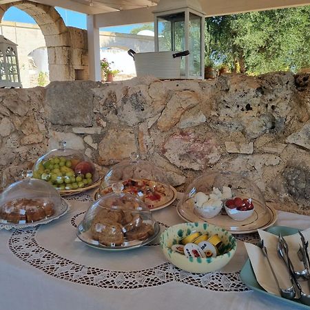 לינה וארוחת בוקר גרוטליה Trulli Di Spinaruta מראה חיצוני תמונה