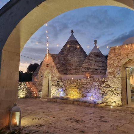 לינה וארוחת בוקר גרוטליה Trulli Di Spinaruta מראה חיצוני תמונה