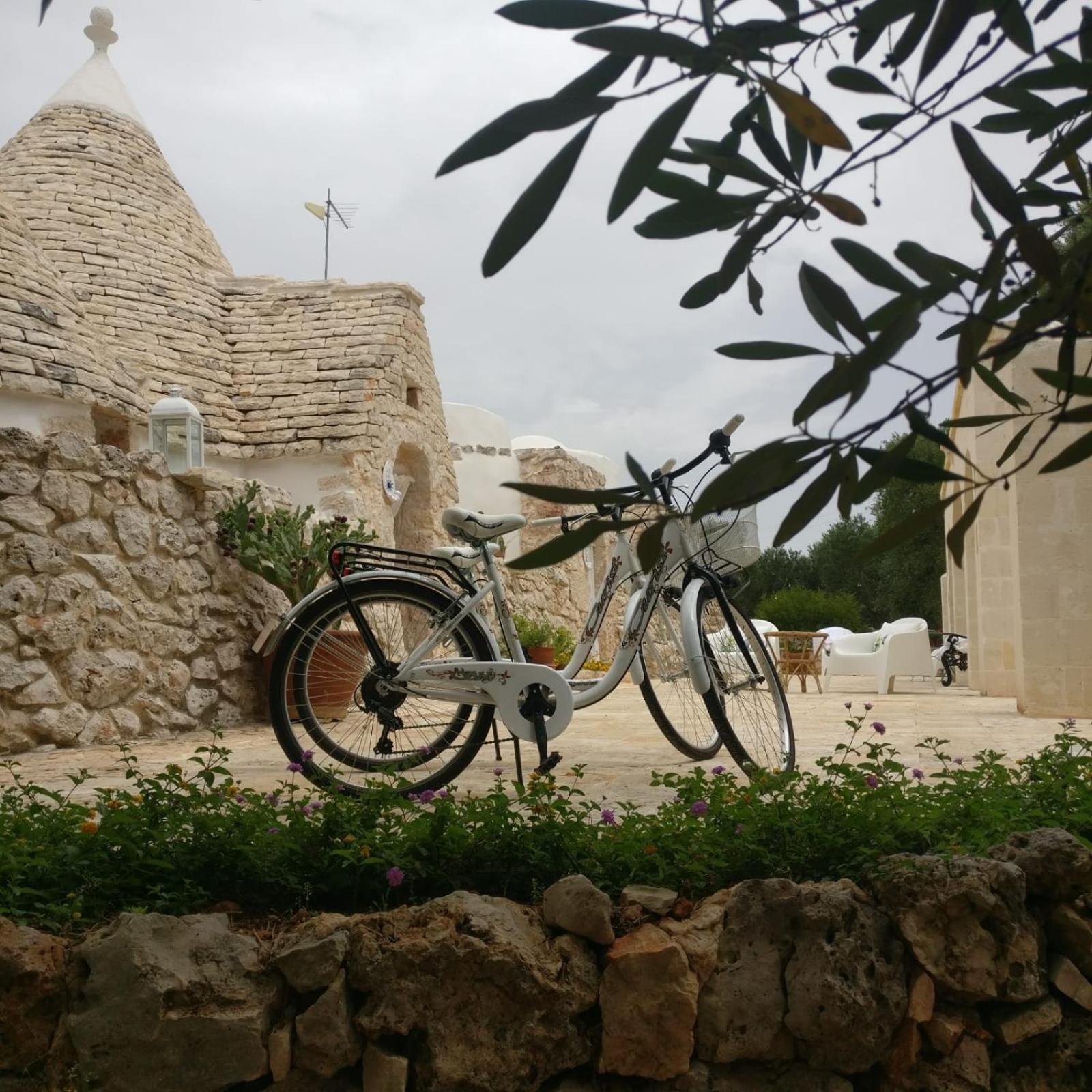 לינה וארוחת בוקר גרוטליה Trulli Di Spinaruta מראה חיצוני תמונה