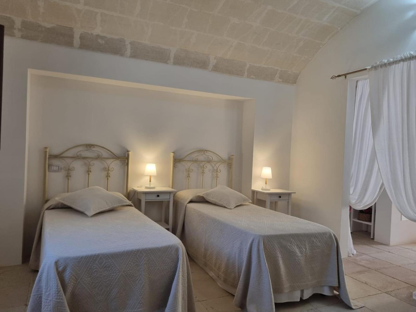 לינה וארוחת בוקר גרוטליה Trulli Di Spinaruta מראה חיצוני תמונה