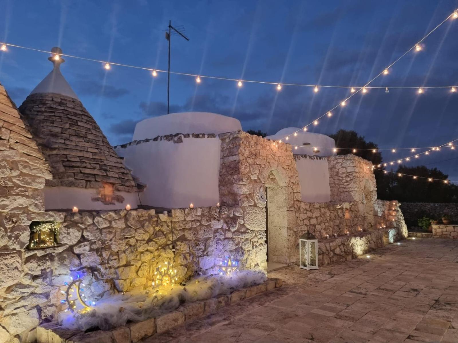 לינה וארוחת בוקר גרוטליה Trulli Di Spinaruta מראה חיצוני תמונה